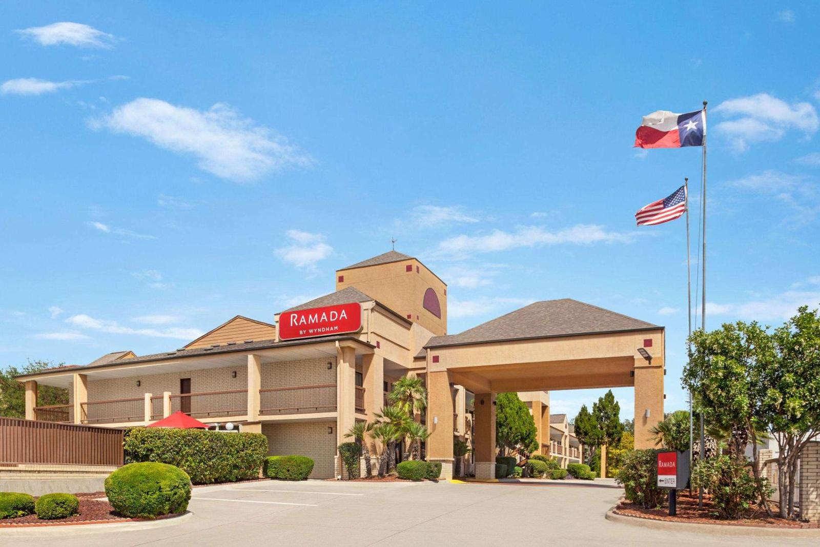 Ramada by Wyndham San Antonio Near SeaWorld/Lackland AFB