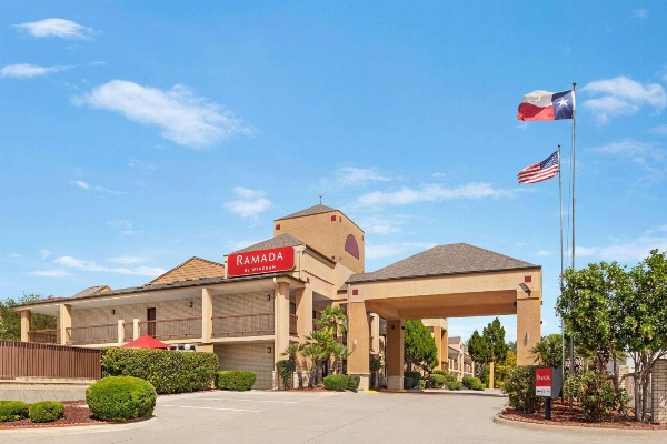 Ramada by Wyndham San Antonio Near SeaWorld/Lackland AFB image 1