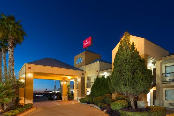 Ramada by Wyndham San Antonio Near SeaWorld/Lackland AFB image 30