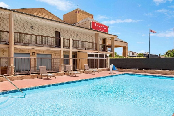 Ramada by Wyndham San Antonio Near SeaWorld/Lackland AFB image 6